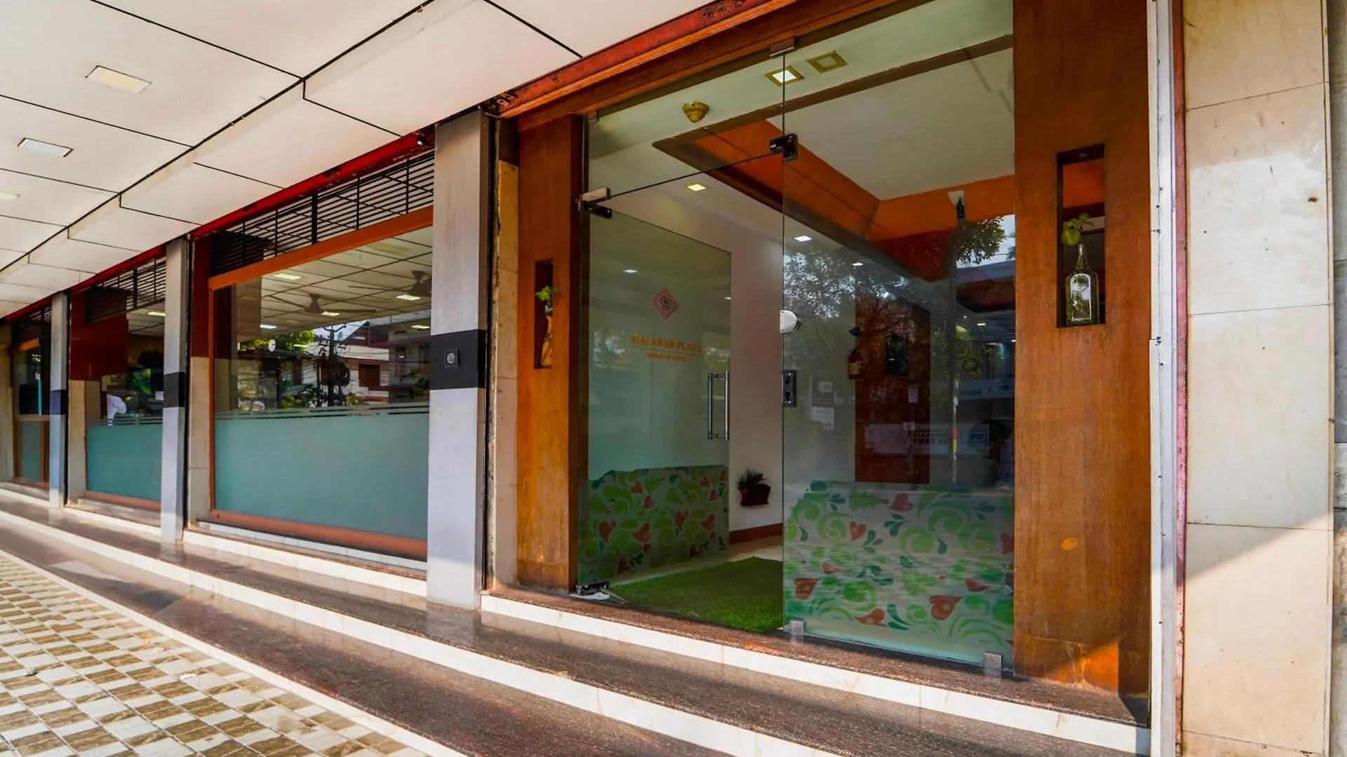Hotel O City Center Ernakulam Kochi