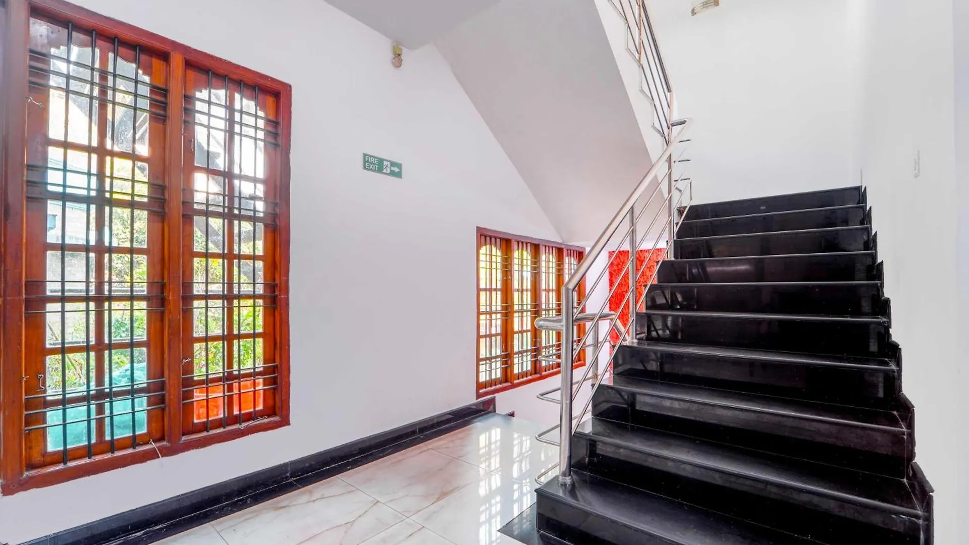 Hotel O City Center Ernakulam Kochi